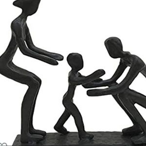 Meet your Posher, Cyarra